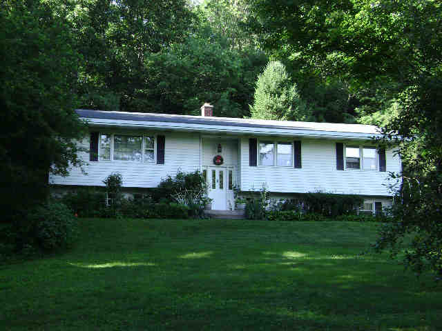 Building photograph for 32 WEST RD